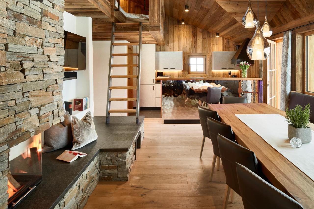 Promi Alm Flachau - Luxus Chalets Exteriör bild