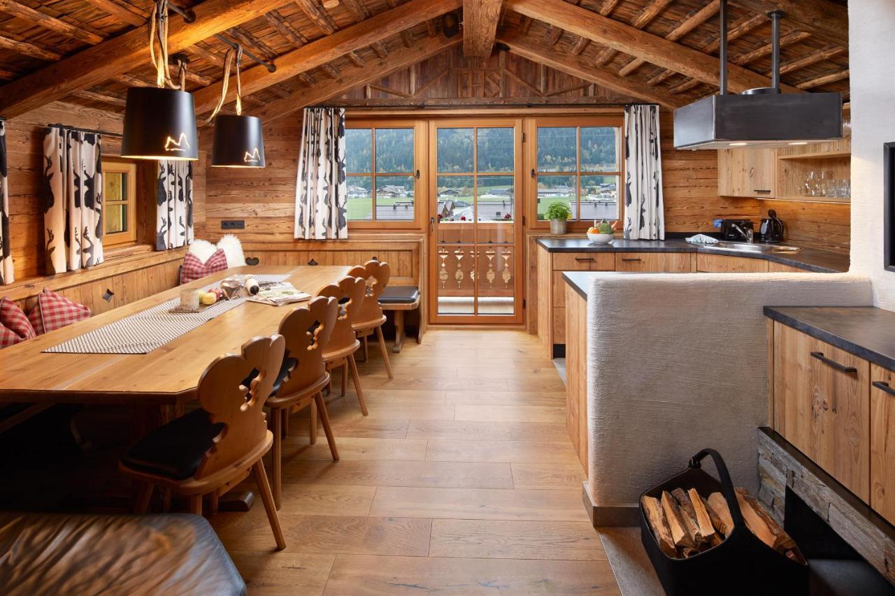 Promi Alm Flachau - Luxus Chalets Exteriör bild