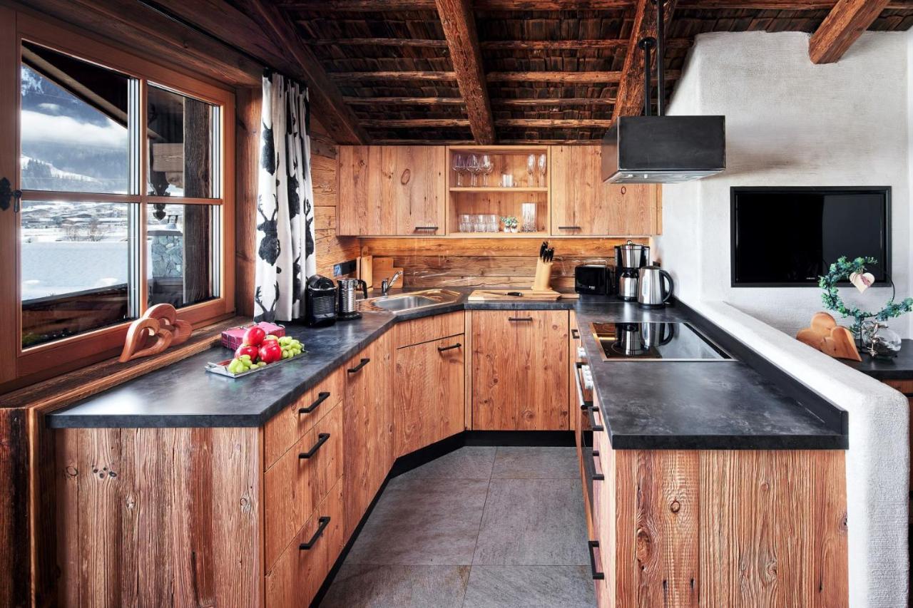 Promi Alm Flachau - Luxus Chalets Exteriör bild